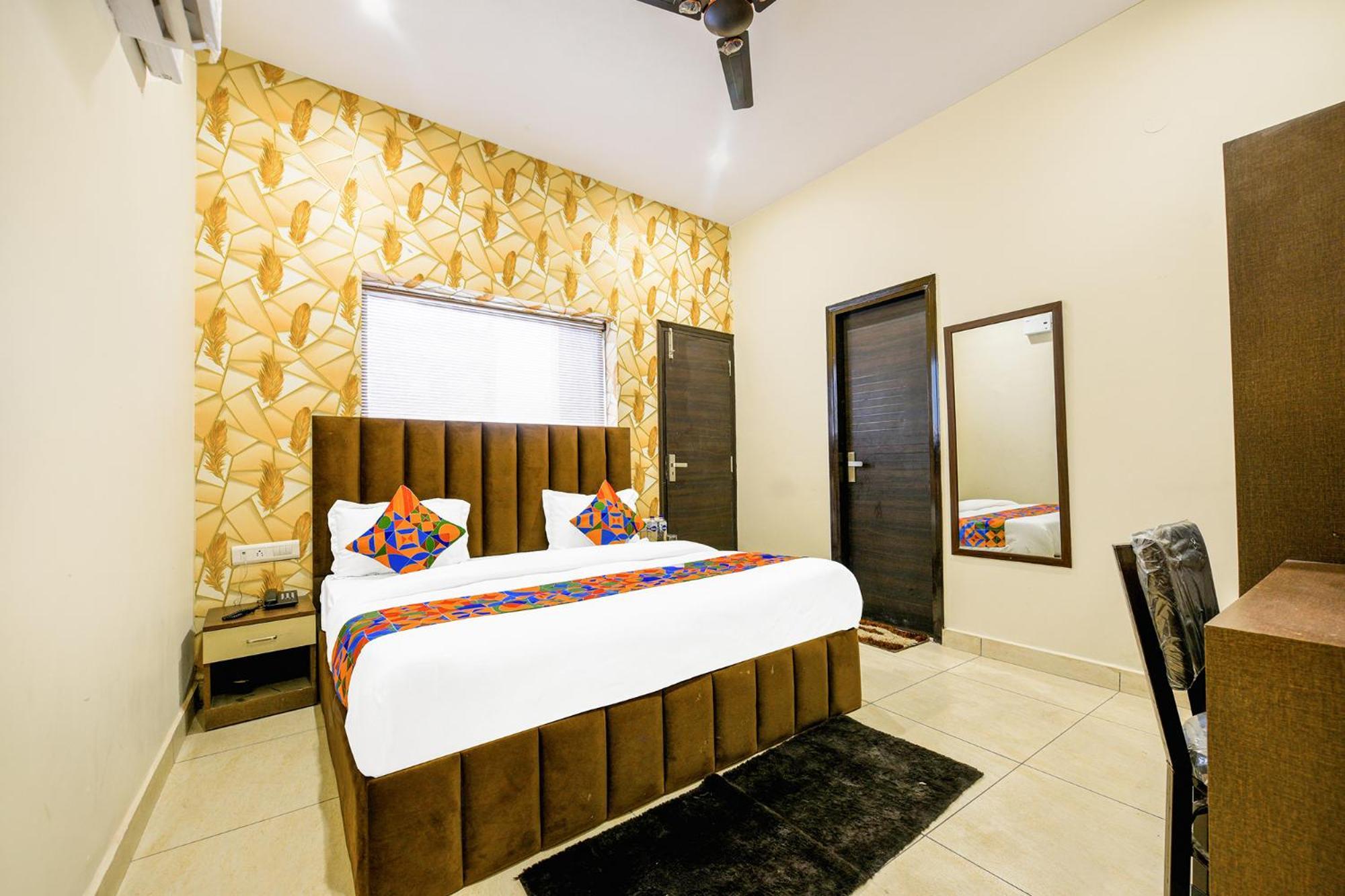 Fabhotel Royal Regency I Лудхиана Экстерьер фото