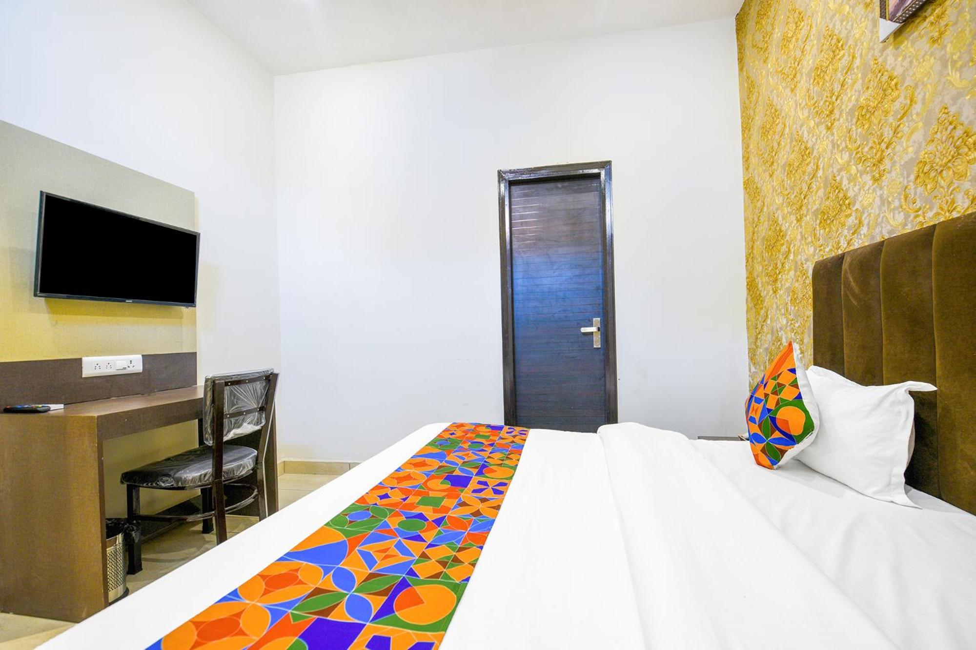 Fabhotel Royal Regency I Лудхиана Экстерьер фото